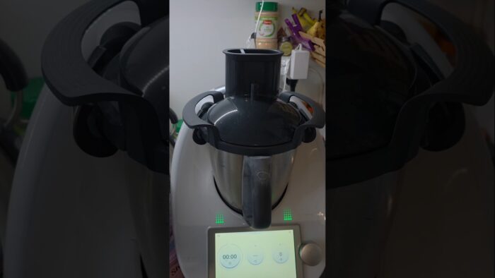 Je râpe mes carottes avec Thermomix