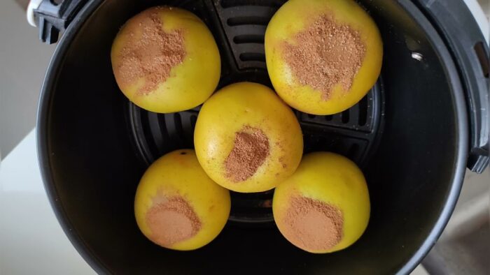 Manzanas asadas en freidora de aire. Receta en descripción ⬇️