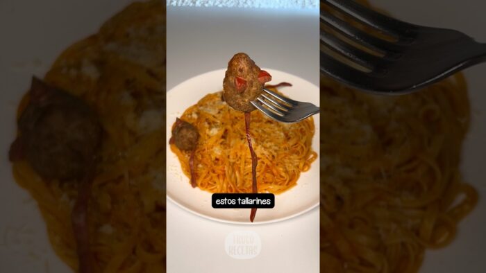 Recetas para Halloween 🎃: tallarines con ratones #recetasfaciles #receta