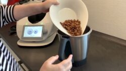 Sådan smutter du let mandler i min thermomix.