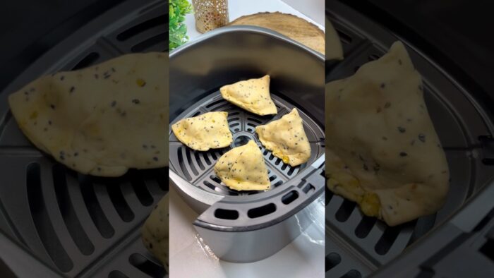 Samosa in AirFryer✨ #airfryerrecipes #airfryer #samosa #zerooil #diwalisnacks