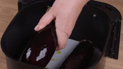 Todo el mundo está preparando berenjenas en la freidora de aire, después de ver esta idea genial