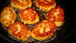 Warum sagt mir keiner, dass Hähnchenpuffer so einfach sind?! Thermomix Rezept