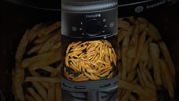perfect 👌 French fries 🍟 😋 #airfryer recipe #snacksrecipes #shorts #ytshorts #viral #cooking