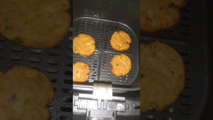 street style  રગડા પેટિસ ની ટીક્કી @day 11 in air fryer #gujaratinasta #youtubeshorts