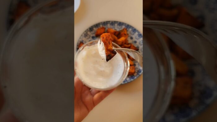 🎥✨ Batatas al Airfryer con Salsa de Yogur 😍🔥 | Receta Fácil y Saludable 🥔💚#RecetasFáciles #Airfryer