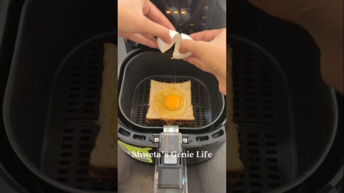 Cheese Egg Breakfast/Snacks Recipe in Air Fryer😋#shorts #viral #trending #youtubeshorts #ytshorts