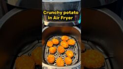 Crunchy Potato in Air Fryer 😋 #potato #food #airfryerfood #shorts #recipe #youtubeshorts #airfryer