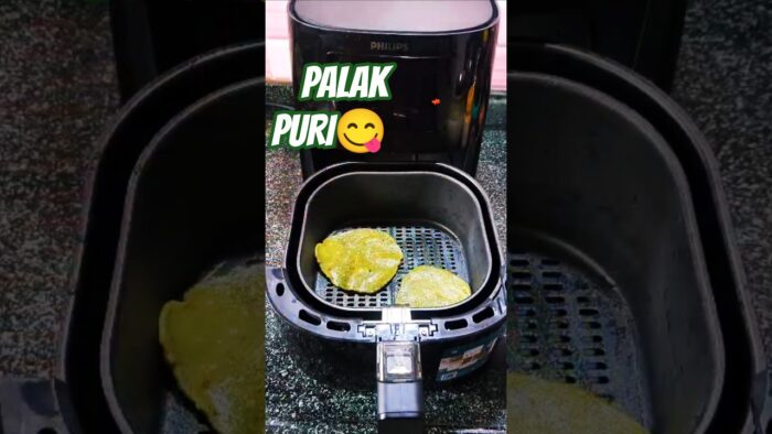 Easy Viral😋 Palak Puri in Air Fryer  #healthyrecipes#foodshorts#health  #airfryerrecipes#healthyfood
