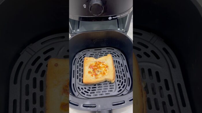 Egg toast air fryer #shorts #ytshorts #food #trending #recipe #viral #easyrecipe #airfryer