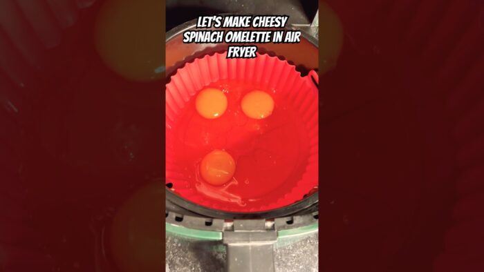 Let’s make cheesy omelette in Air fryer #shorts #airfryer