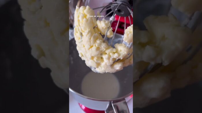 Mantequilla casera, con 1 solo ingrediente