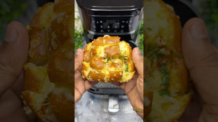 Panecillo de ajo con queso en freidora de aire | Receta fácil de snack en 5 minutos #shorts