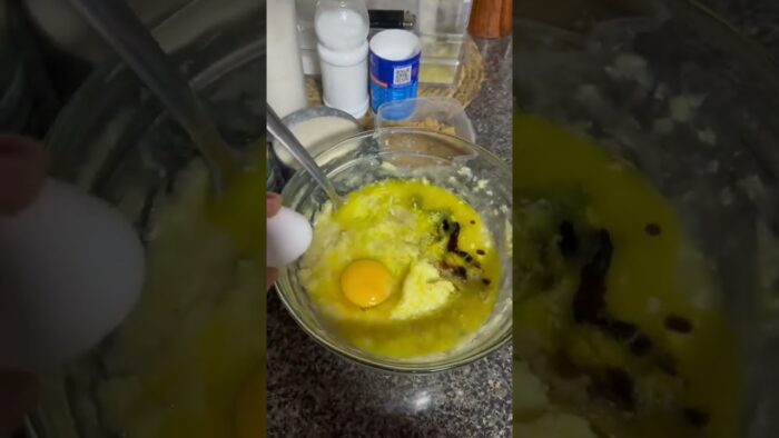 Panque de plátano 🍌Suavecito y Esponjoso En Freidora De Aire #panquedeplatano #receta #delicius