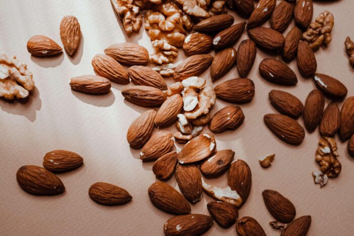 El uso de los frutos secos en los postres: técnicas, variedades y recetas