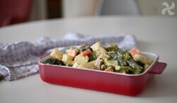 Ensalada de patata, atún y verduras