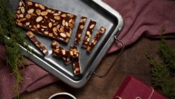 No te gastes un dineral en Navidades: es posible hacer turrón de chocolate en la Thermomix con 4 ...