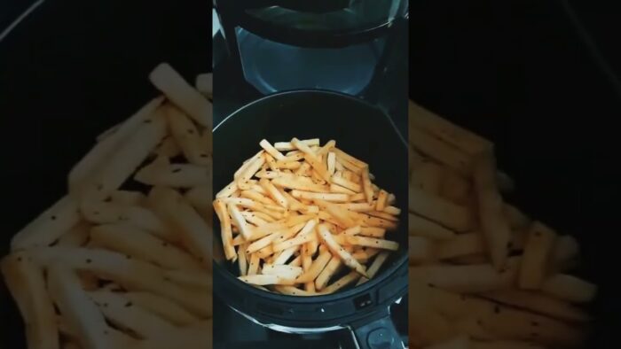 #recipe #foodies #airfryer #frenchfries #foodlover #snacks #ytshorts #hindisong #tastyfood