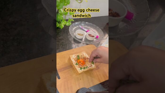 5-Minute Crispy Cheese Egg Sandwich in Airfryer 😍 #indianfood #recipe #nishakitchen #food #cooking