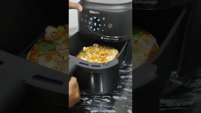 Air fryer paneer pizza at home #pizza #pizzalover #homemade #ytshorts #viral #airfryer #recipe