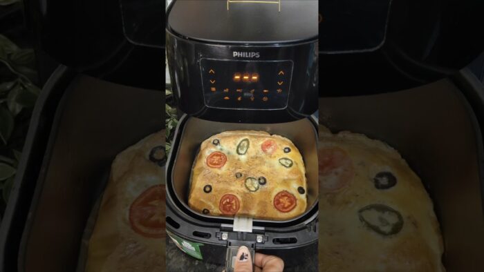 Day – 9 AIR fryer Omlette #viralvideo #airfryer #shorts #omlette #easycook @Mayrakisecretrasoi