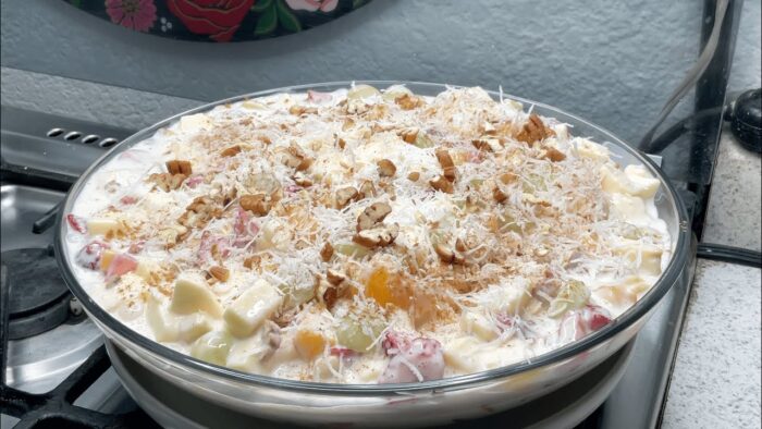 🍎 ENSALADA de MANZANA NAVIDEÑA 🎄 La Receta CLÁSICA y MÁS FÁCIL ...