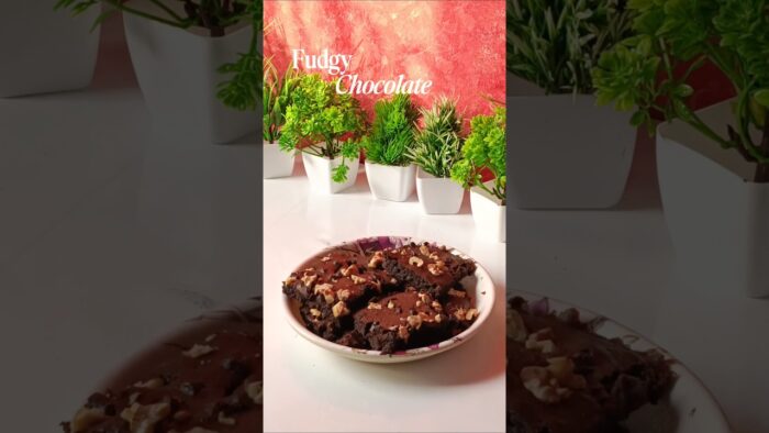 Fudgy Eggless Brownie in Air Fryer 😍 | No Egg | No Oven #shorts#brownie #eggmuffins#egglesscake