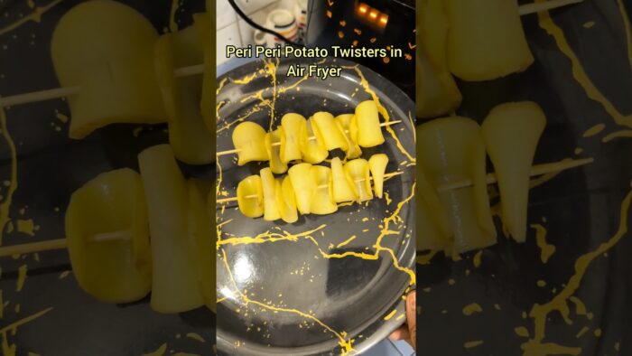 Potato twister in Air Fryer 🤤😋❤️ #shorts #shortsfeed #recipe #food #viral #trending #ytshorts #yt
