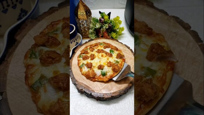 Quick Pizza Recipe In Air Fryer 🍕#shorts #youtubeshorts #ytshorts #airfryer #pizza #chickenpizza