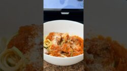 Zoodles de calabacita con salsa de tomate en #thermomix