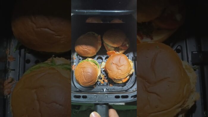 #burger in airfryer within 5min #burgerking #burgerrecipe #pizza #india #shorts #snacks