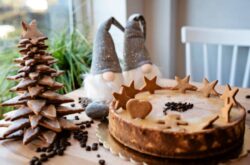La tarta árbol de hojaldre relleno que está arrasando esta Navidad: fácil, bonita y lista en 20  ...
