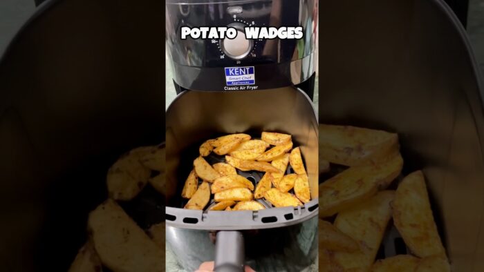 Air Fryer Potato Wedges 😋🔥 #viral #food #shorts #ytshorts #recipe
