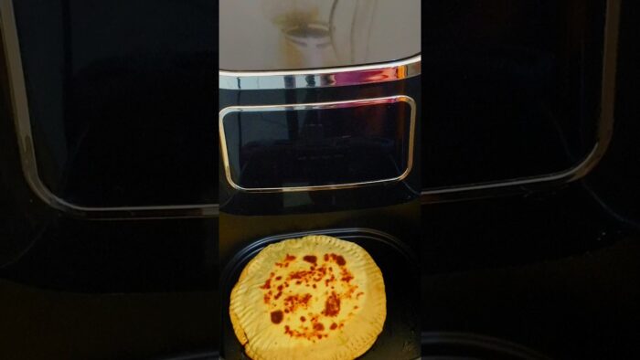 Aloo paratha in Air Fryer👌#asmr#ytshorts#airfryer#shortvideo#recipe#cooking#youtubeshorts#easyrecipe