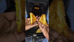 Bread Potato Sandwich in Air Fryer 👌🫣| Crispy Sandwich 🥪#shorts #shortsfeed #recipe #viral #trending