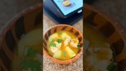 Cazuela de patatas con pollo para dos en #thermomix