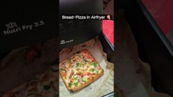 Pizza in Airfryer🍕#recipe #pizza #airfryer #food #ytshorts #airfryerrecipes #breadrecipe #viralvideo