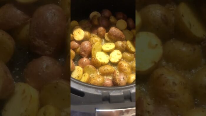 Roasted Baby Potatoes | #airfryer #shorts #ytshorts #cooking #recipe #reels #instagram #easyrecipe