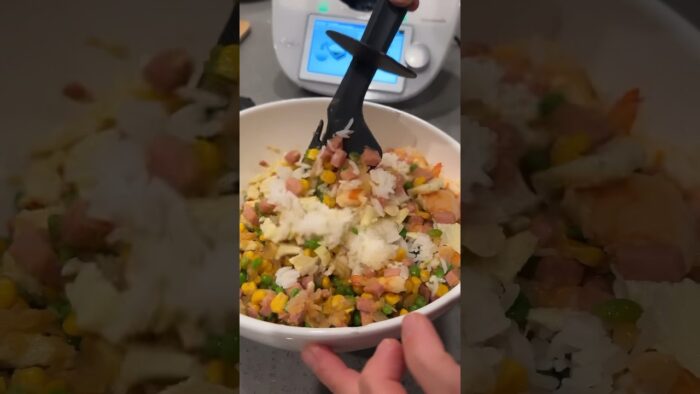 Yang Zhou Chao Fan (Chinese “Fried” rice). #thermomixtm6 #ahorro #goodopportunity #cheflife #shorts