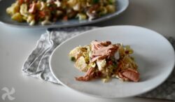 Ensalada de menestra con salsa de nata a las finas hierbas