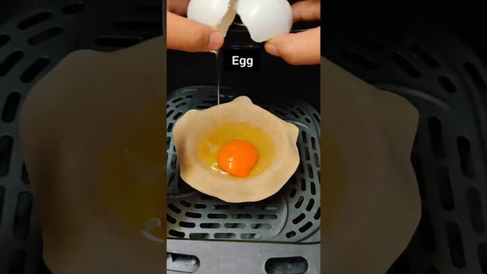 Egg paratha in airfry #food #cooking #yt #ytshorts #airfryer #recipe