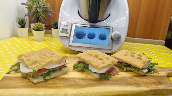 Focaccia farcita – ricetta bimby facile