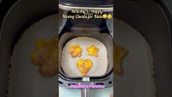 Healthy Moong Cheela for Kids 👶😍|| AirFryer Recipe #viral #youtubeshorts #trending #ytshorts #fyp