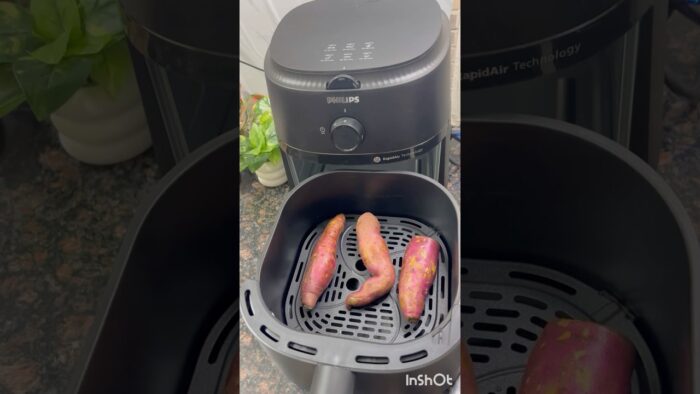 Healthy Sweet potato Fries || Air Fryer Recipe #airfryerrecipes #sweetpotato #shorts #ytshorts