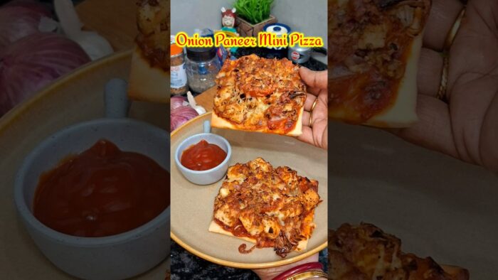 Mini Onion Paneer Pizza/Air Fryer Recipe /Homemade Pizza #shorts #pizza #ytshort #airfryer #viral