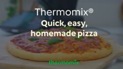 Quick and easy homemade pizza with Thermomix®