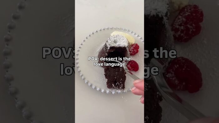 Save This For Your Next Date Night 😍🌹  #thermomix #thermomixtm7 #recipes #cake #chocolatecake