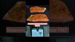 Steaming salmon in the varoma #TM7