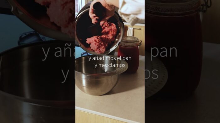 🍅🍽️ Un clásico que nunca falla: albóndigas con salsa de tomate