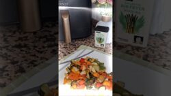 Vegetales tiernos  en freidora de aire #freidoradeaire #airfryer #food #recetas #vegetales #ketodiet